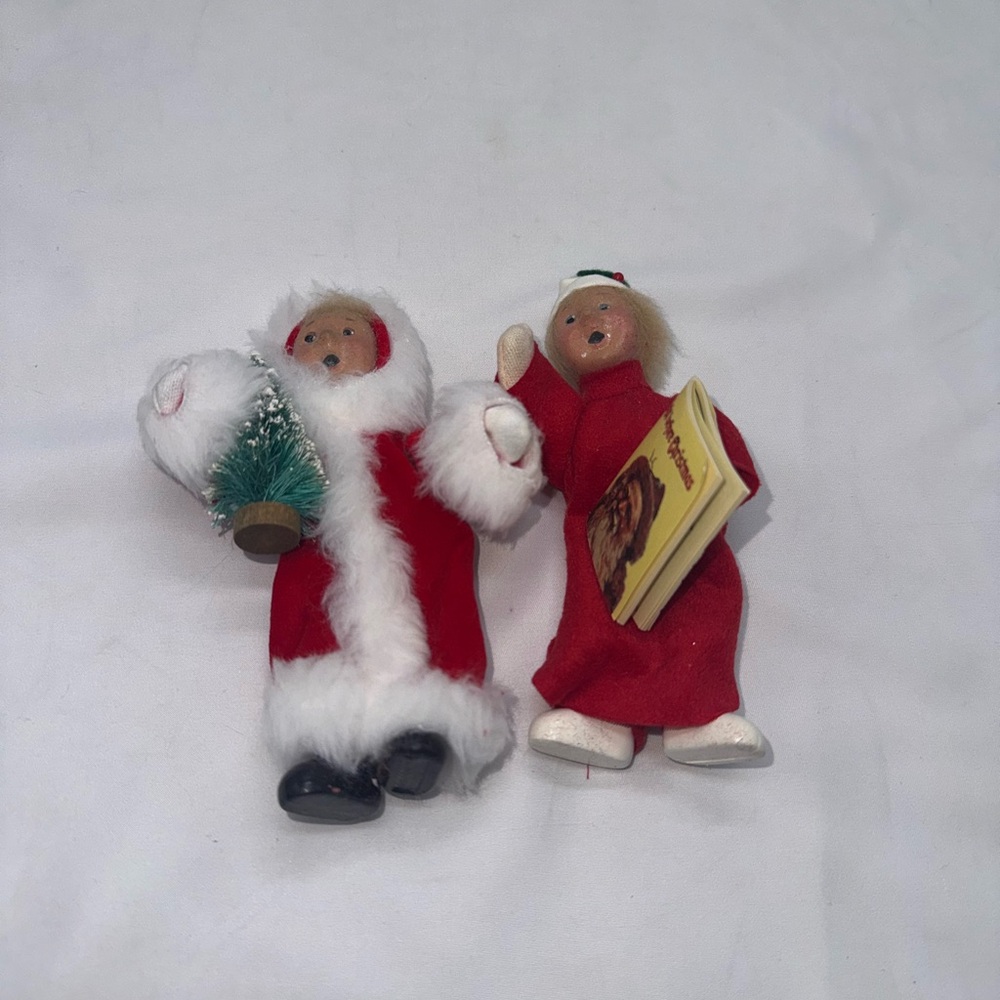 VTG set of 2 children Byers Choice Carolers